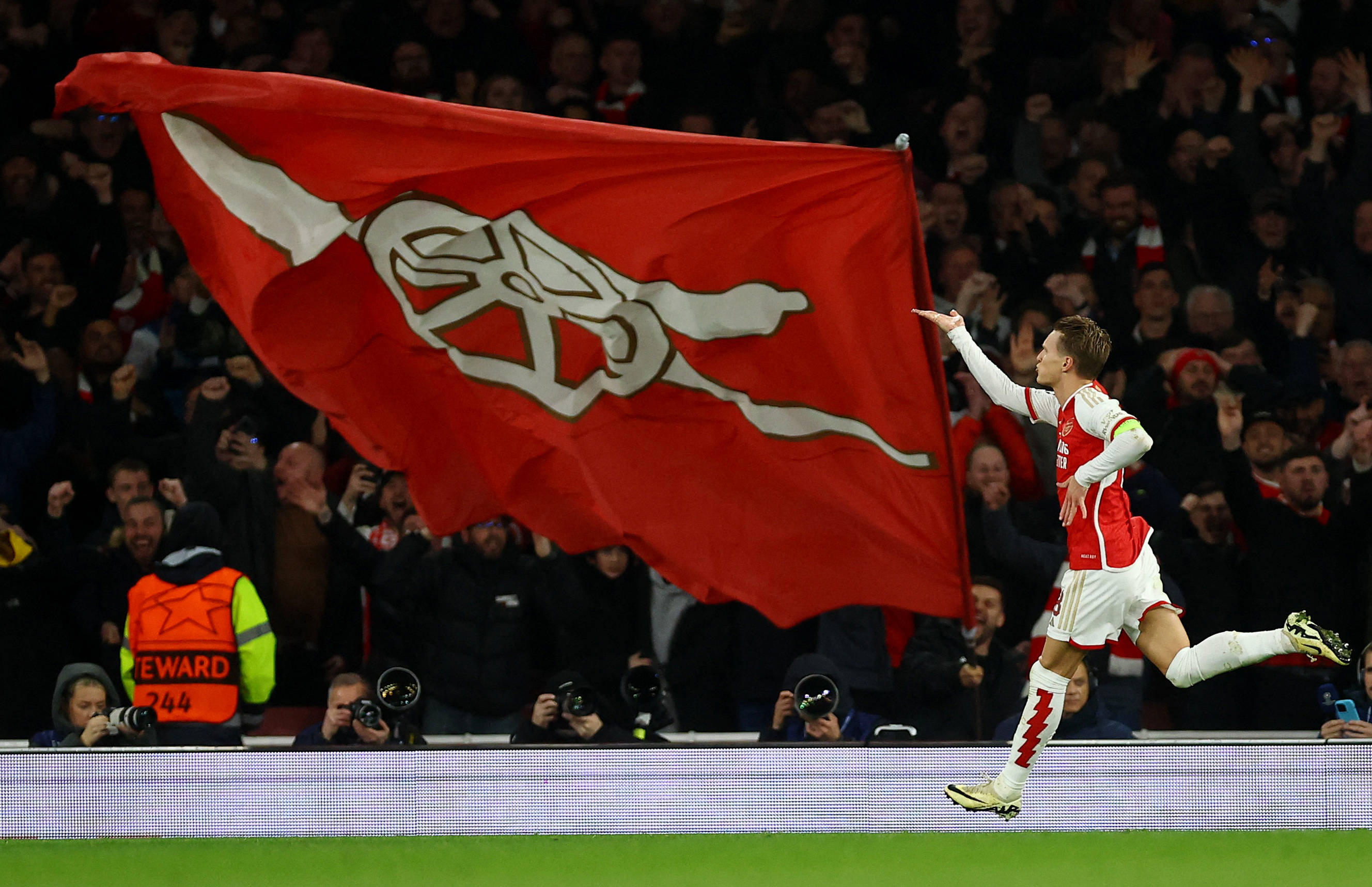 用更坚决的 用更坚决的